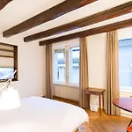 Cozy Studio 19